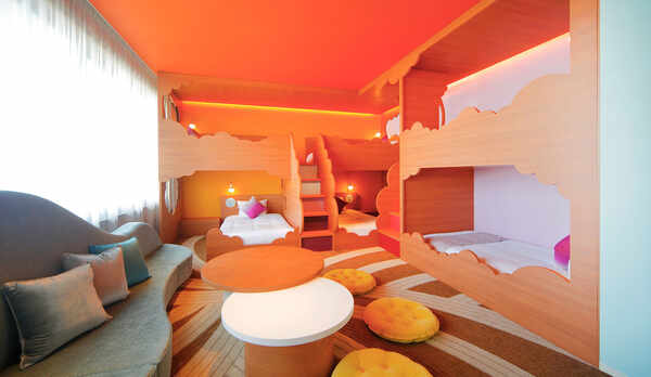 レインボールーム