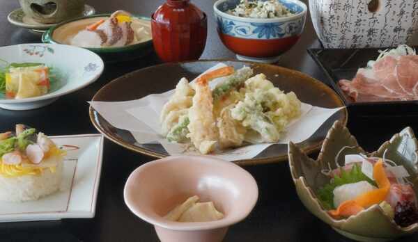 春の【せせらぎ】会席