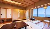 オーシャンビュー和室でくつろぎのひと時を・・・（10畳タイプ）