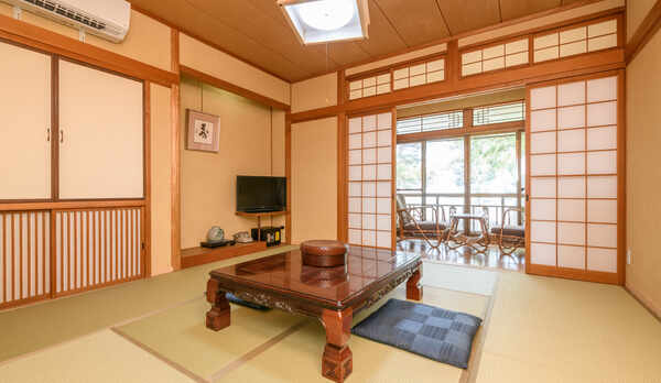 和室禁煙4人部屋（お部屋の一例）