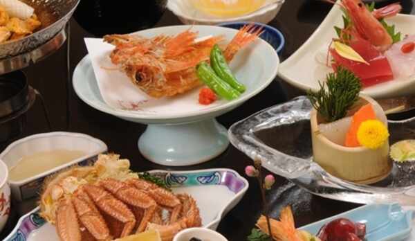 【彩−いろどり−】会席膳(一例)