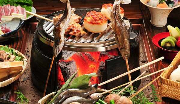 【炭火山里料理】当館名物炭火料理