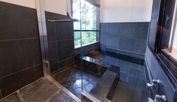 【本館】ツイン和室客室露天イメージ