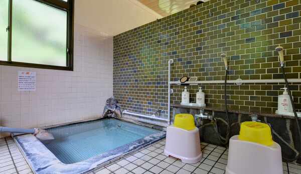 *小浴場/泉質は刺激が少ないナトリウム塩化物泉です。