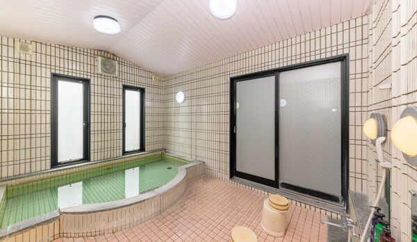 ホテル１階 大浴場（男性専用）