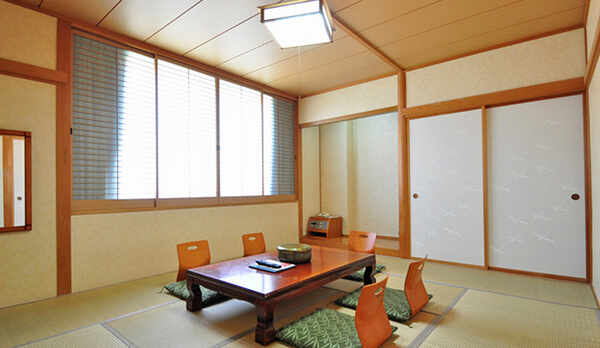 【和室】楽しいひと時を和室でくつろぎながらお過ごしください