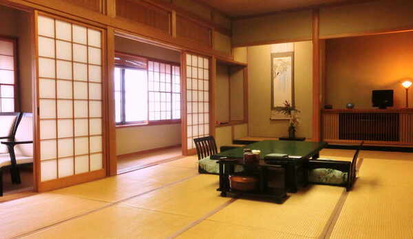 【１６畳以上の大部屋】グループ、ご家族様に