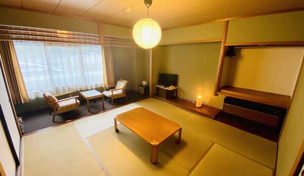 ゲレンデビュー和室８畳