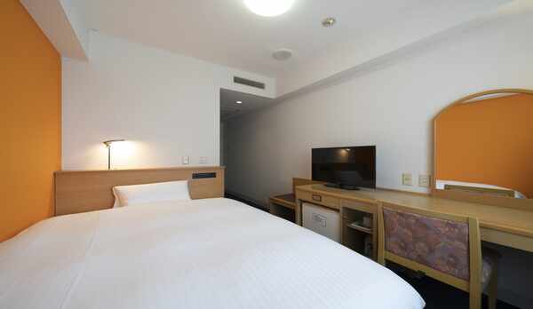 ダブルスタンダード（15㎡）140cm幅ダブルベッド1台