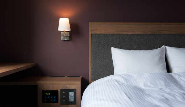 【2017.6.16リニューアル】1ベッドルーム15㎡（160cm幅クイーンベッド）