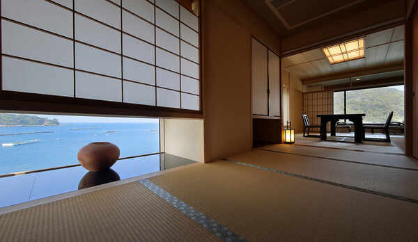 半露天風呂付特別室「月」（令和元年7月リニューアルOPEN）
