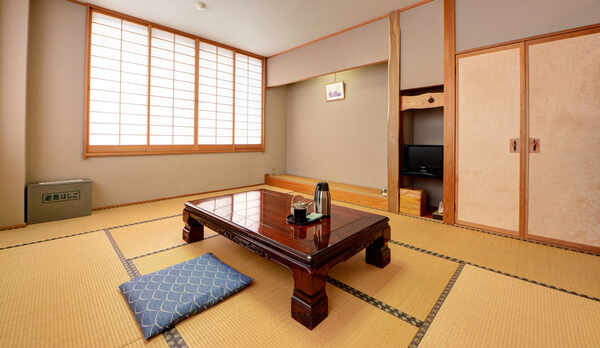 *部屋一例／清潔感のある、落ち着いた和室