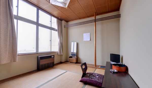 *和室4.5〜6畳（客室一例）/一人旅やビジネスに◎足を伸ばしてのんびりとお寛ぎ下さい。
