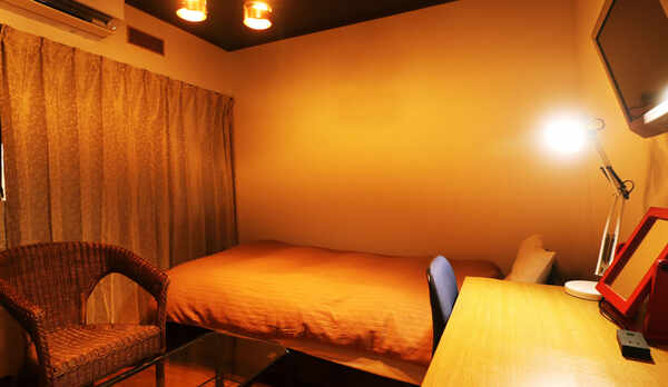 #【別館シングル】◆シンプルな客室です。ビジネスや一人旅のお客様に最適のお部屋となっております。