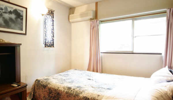 【お部屋】仲良しカップルさんはダブルルームへ♪