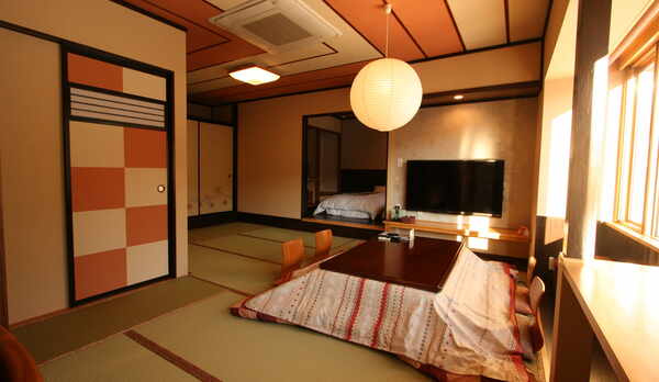 R4年1月新設！ツインローベット＋14畳堀こたつ・モダン和室【特別室２階限定】トイレ・洗面各2カ所付