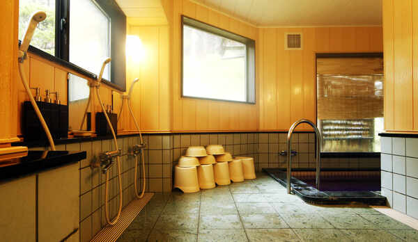 湯船に浸かりながら、ゆっくりと庭園をご覧頂けます