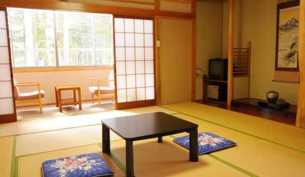 広々した和室／トイレ・洗面ドレッシング完備