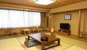 和室8畳（トイレ付）