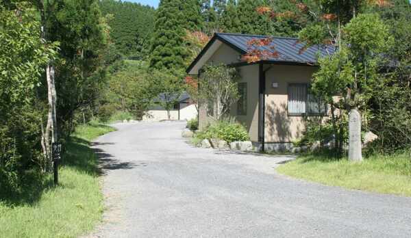 旅籠彩くらへのアプローチ。