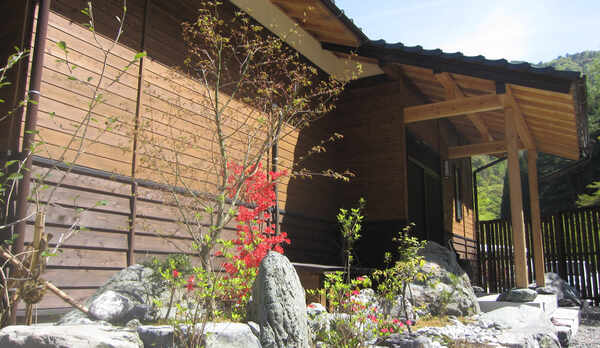 *【離れ和室】大自然に囲まれて気兼ねないひと時を・・・