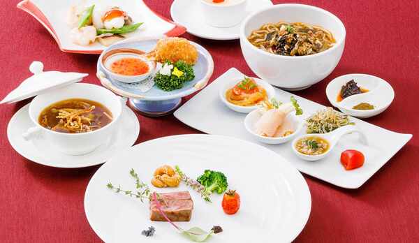 【美麗華ご夕食】信州食材をふんだんに使用した人気のコース料理（一例）