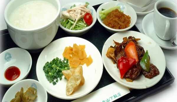 朝食（中華粥）