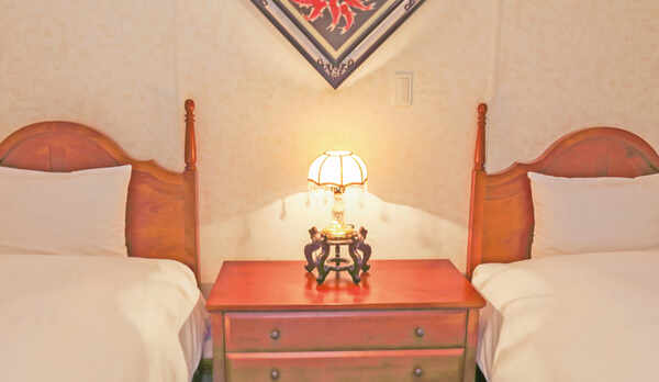 【本館コテージ ペット可】ベッド