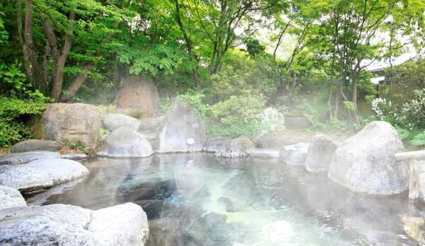 美肌の湯として評判の露天風呂