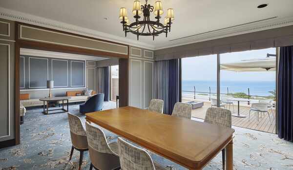 本館オーシャンビューインペリアルスイート（156.7平米）【禁煙】