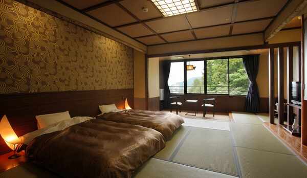 １０畳和モダンツインルーム