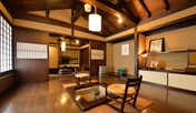 【桂】板の間と囲炉裏、農家の居間をイメージしたお部屋
