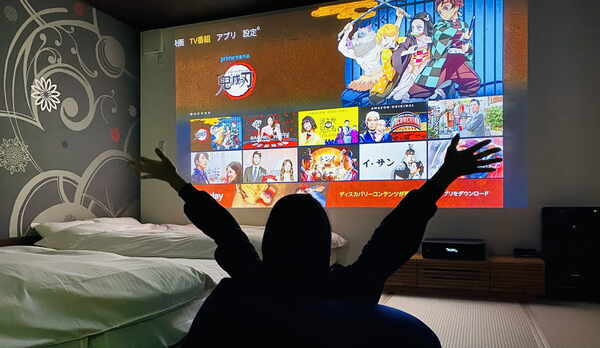 独り占めできる特大スクリーン