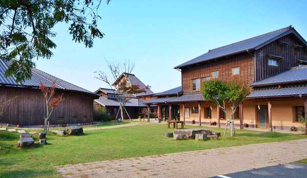 宇川温泉よし野の里：外観