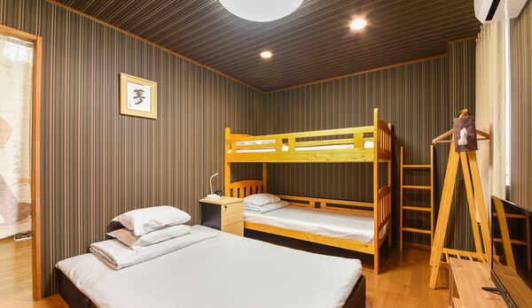 *【洋室】スタンダードファミリー