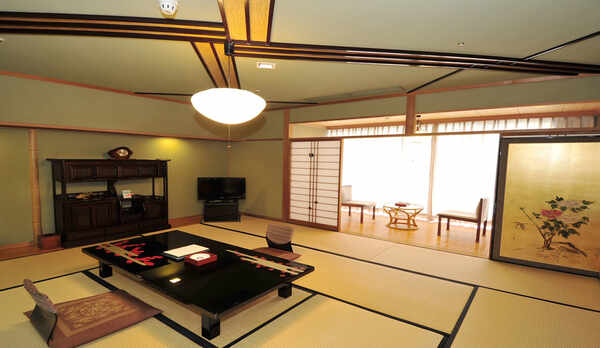 ◆和室12.5畳＋広縁付き