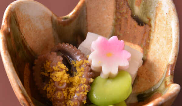 【ご夕食（先付）】季節感あふれる「懐石料理」の一例