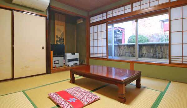 ■「和室８畳」