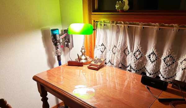 ・【ワーキングルーム】デスクがあり、WiーFiも完備。ワーケーションにもご利用いただけます