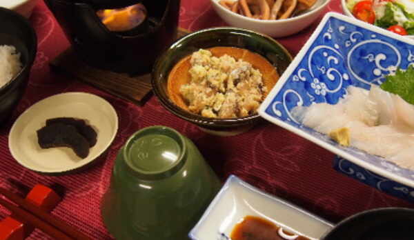 夕食の一例※内容は季節や仕入れによって異なります。