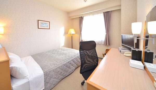 セミダブルルーム[15平米]　120cmセミダブルベッド