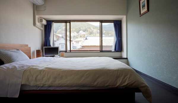 ダブルベッドルーム