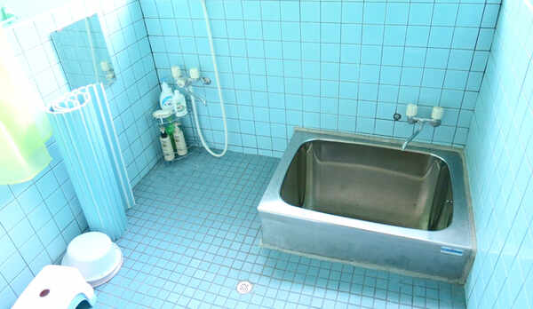 ・宿の共同風呂：通常は使用しておりません