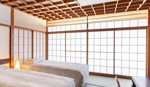 【お部屋】和室(ツインベッド)/8畳/バス・トイレ付/3名迄