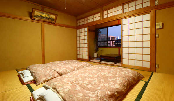 #おまかせ和室＿夜は潮騒の音を聴きながら、ごゆっくりとおくつろぎください。