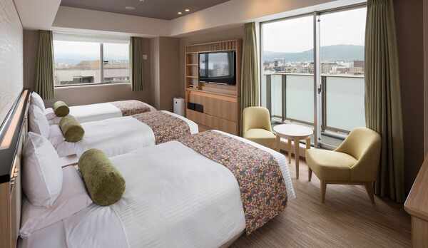 デラックストリプルビュー