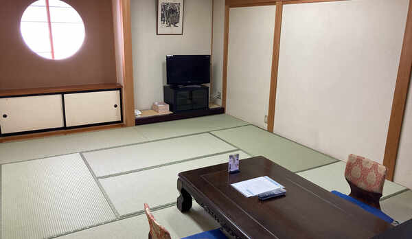 客室(16畳)