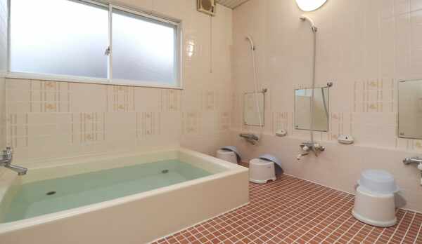 貸切なので他のお客様に気兼ねせずに手足を伸ばしてご入浴頂けます。