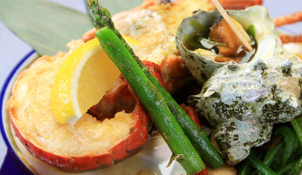 香ばしい伊勢海老はバター焼きがマスト♪