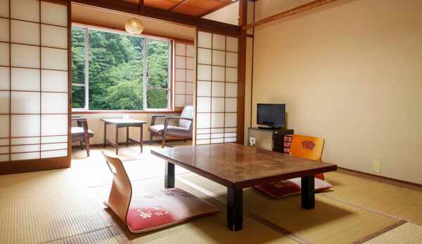 和室 10畳（広縁付）